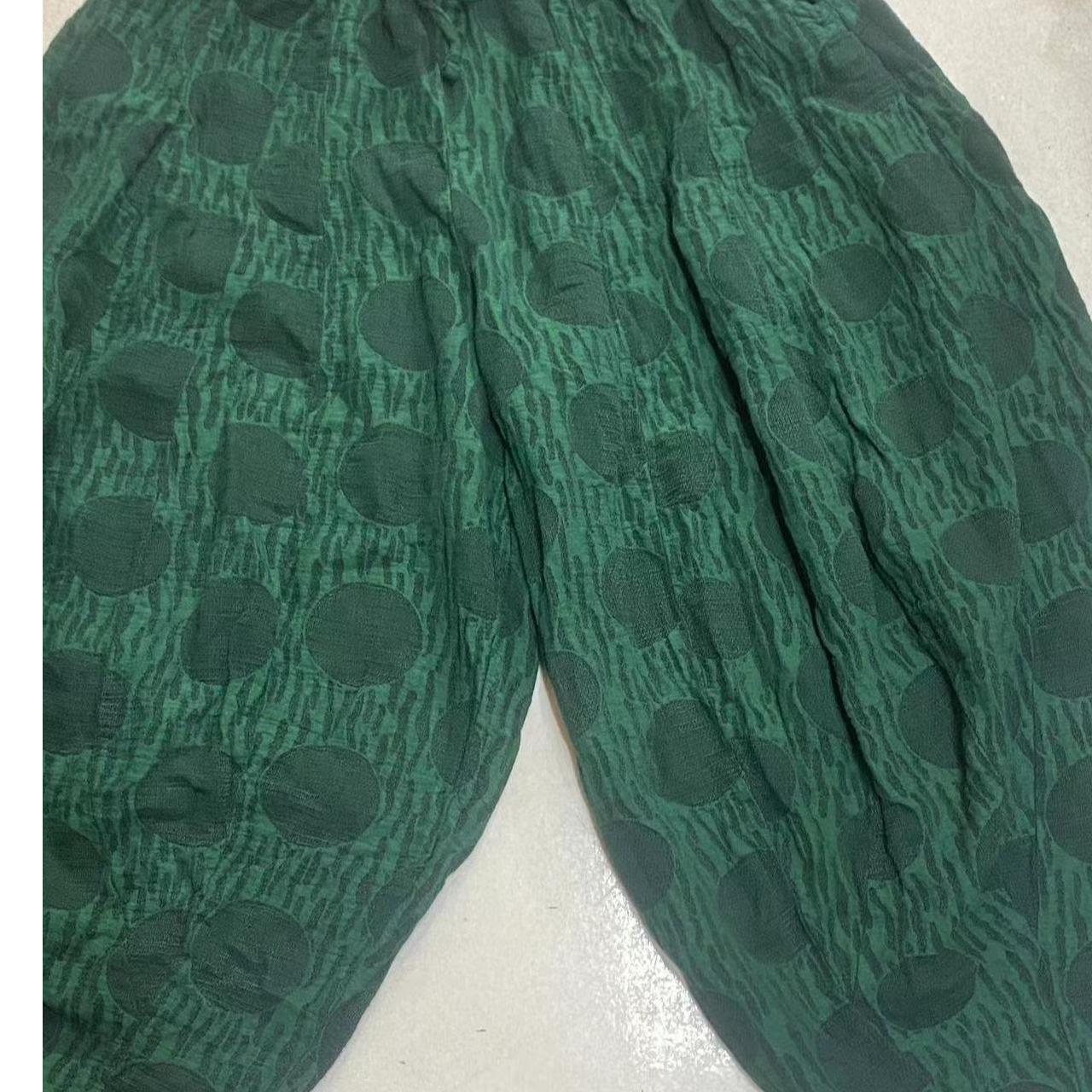 早秋款棉麻提花20片拼接大波点南瓜裤，休闲时尚宽松女士花苞裤