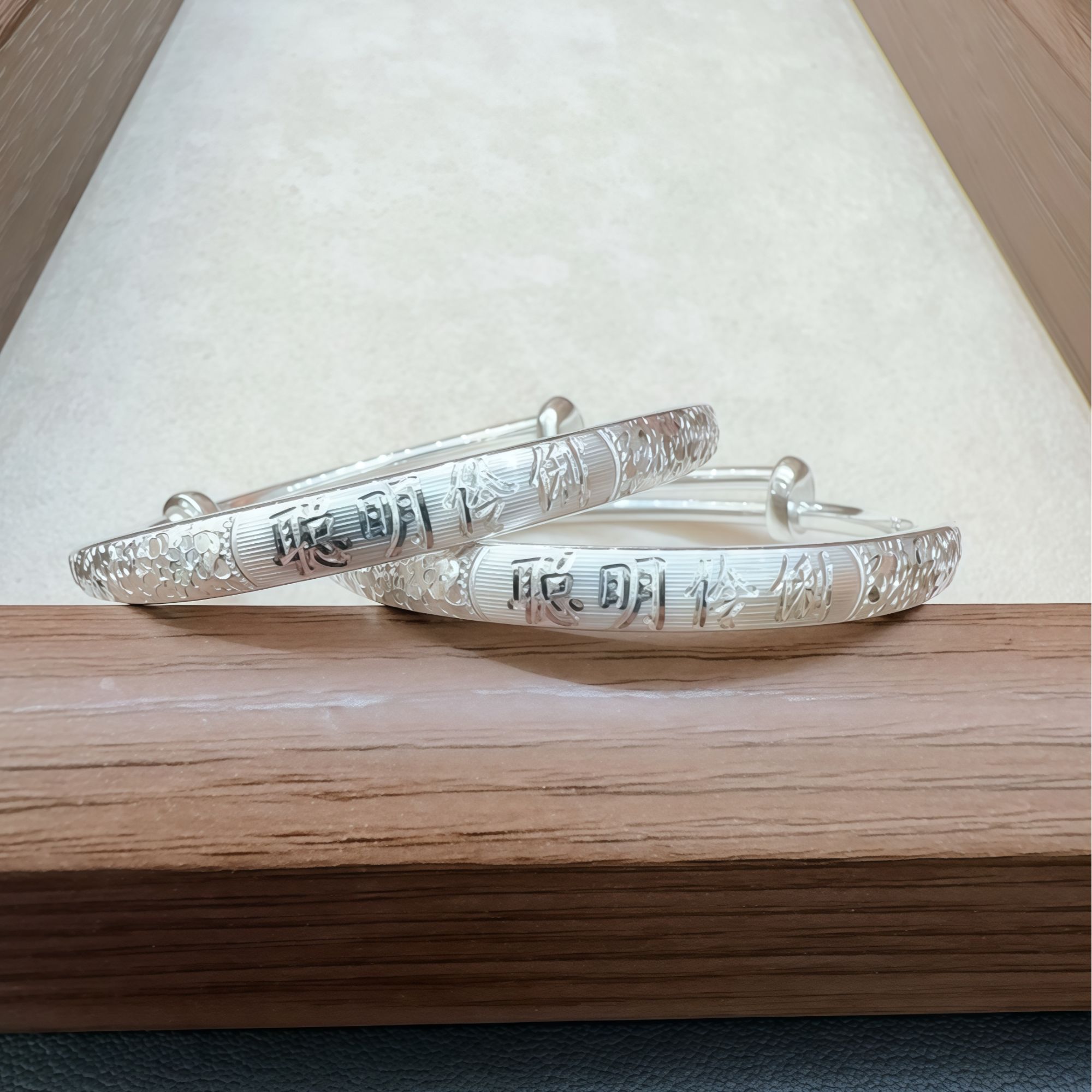 足银手镯 足银999.9男女手镯宝宝足银推拉手镯聪明伶俐满月礼物