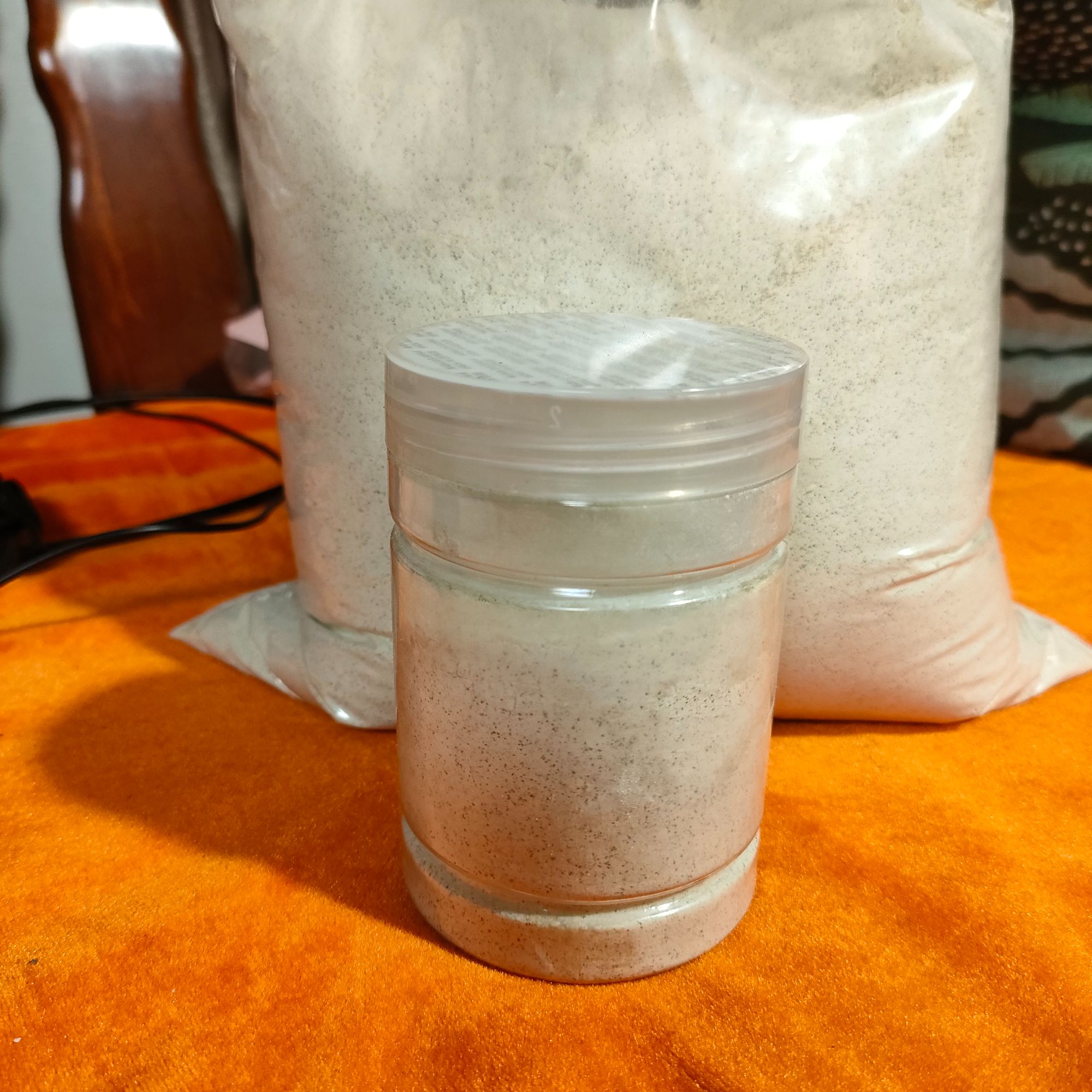 白里透红桃花粉100克香粉