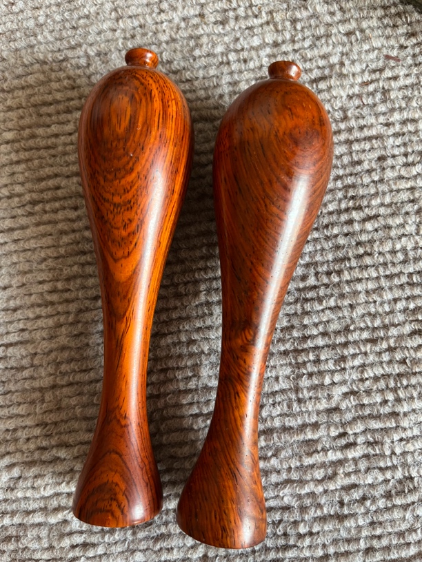 微凹黄檀美人瓶摆件手把件