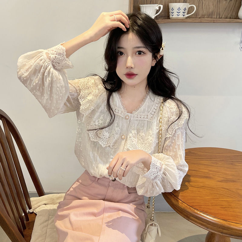 新品早春法式上衣设计感小众法式甜美女士白衬衫重工刺绣蕾丝长袖