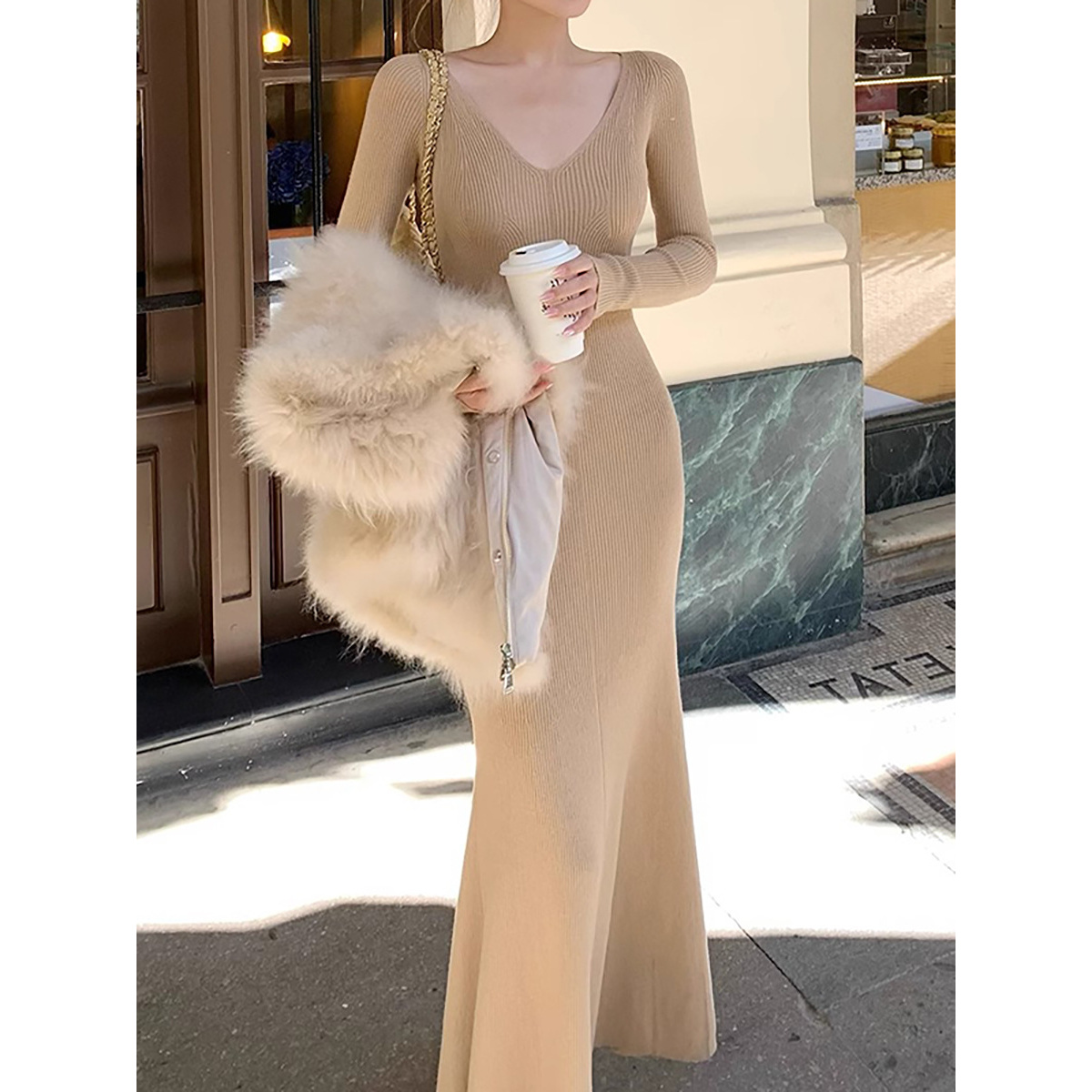 半岛黄昏_冬季内搭伴侣 V领羊 毛鱼尾针织裙