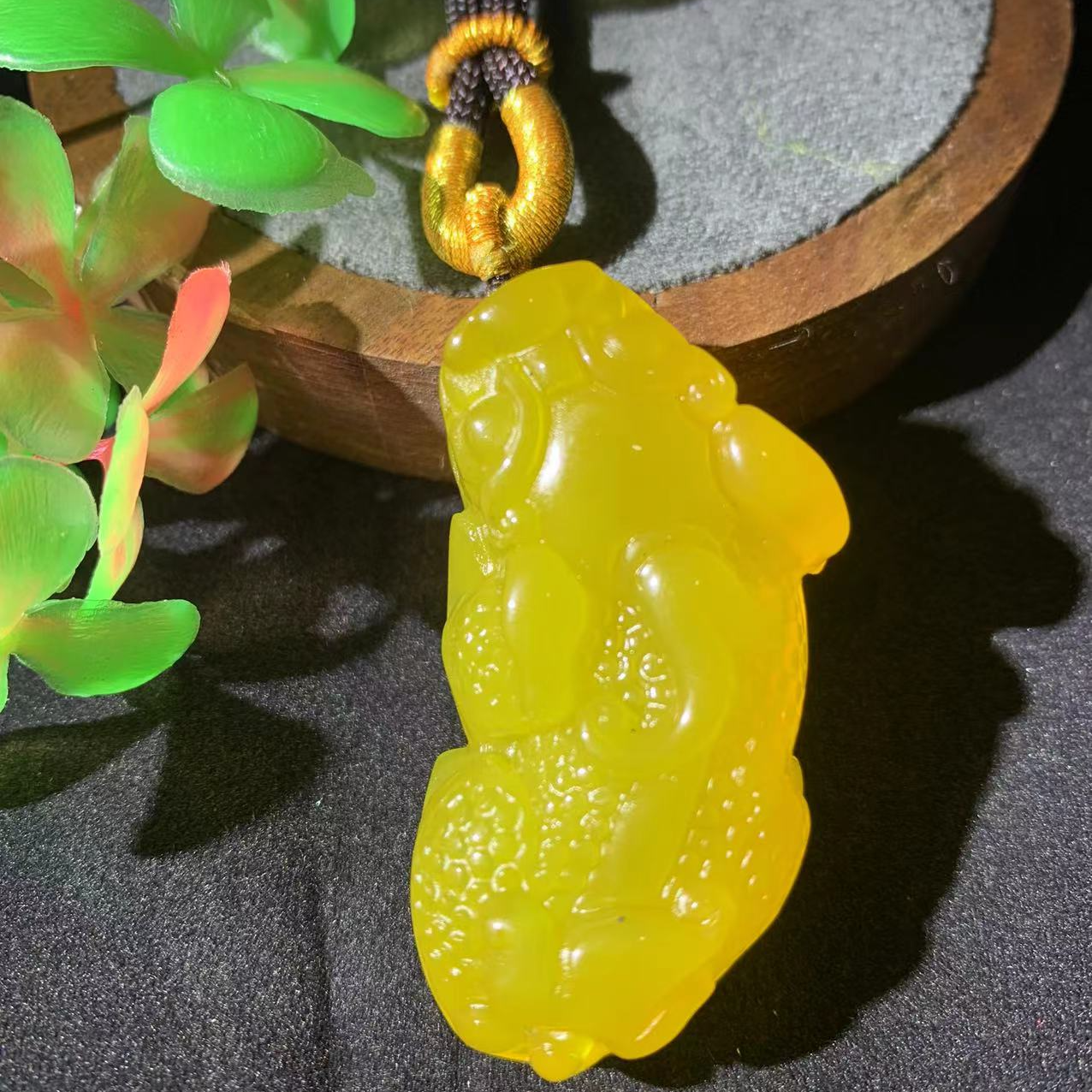 YB4018玛瑙雪域龙皇参貔貅玛瑙吊坠