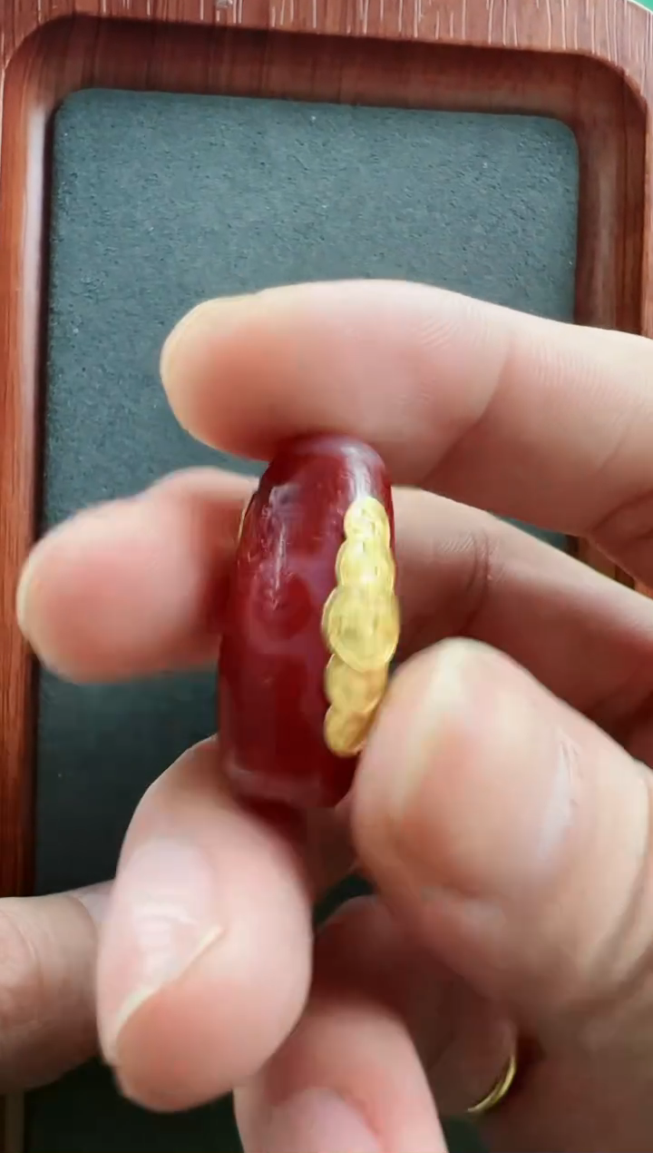 【闪购商品】玛瑙手饰18K金镶嵌吊坠