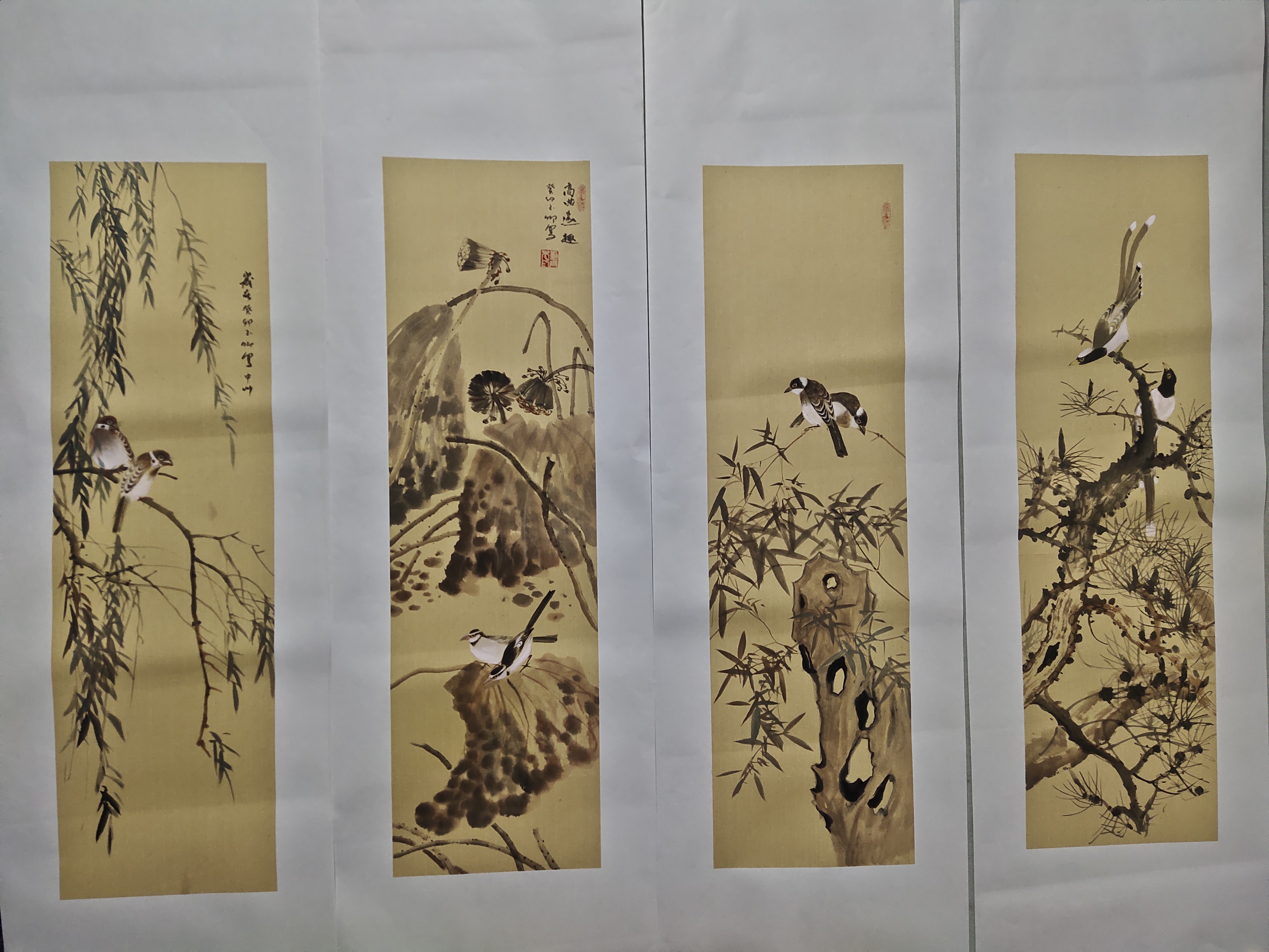 刘玉卿纯手绘精品花鸟四条屏，每条画芯高114Cm，宽33Cm