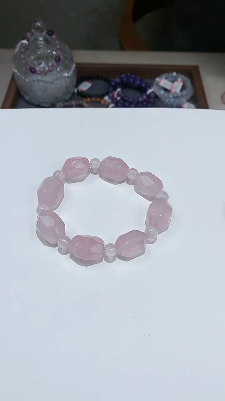 【闪购商品】水晶无未镶嵌粉水晶随行  多样性发其一