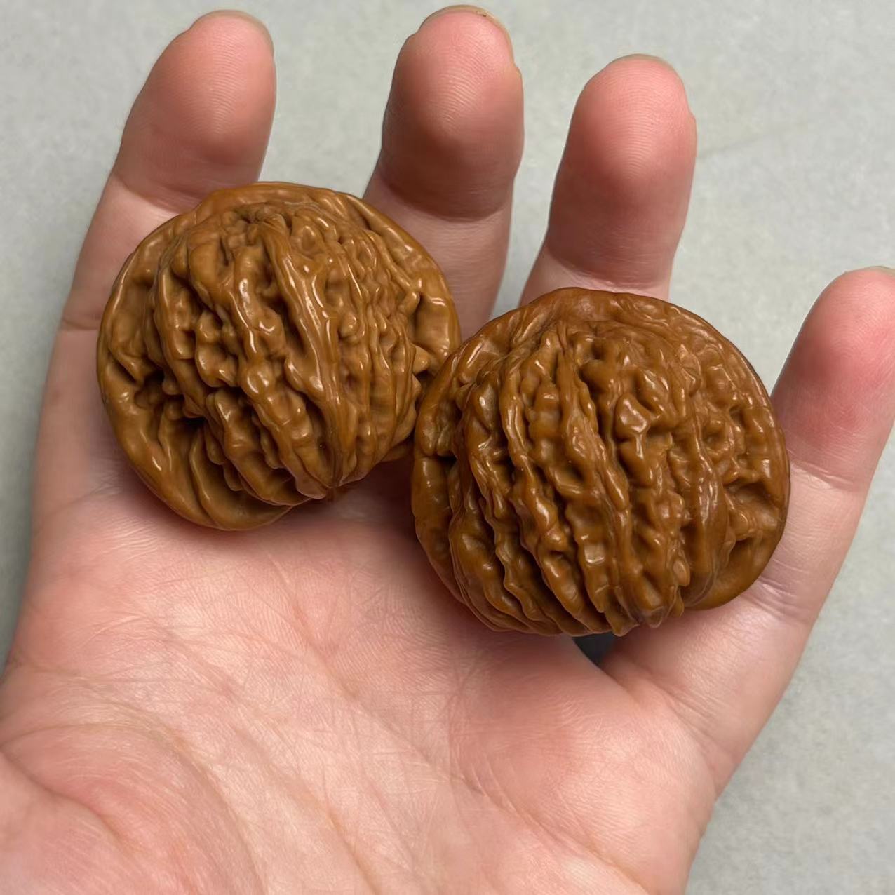 打底核桃四座楼文玩一对狮子头文玩核桃手捻