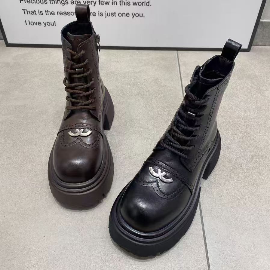 英伦复古.爆款软底炸街超火百搭马丁靴  1111