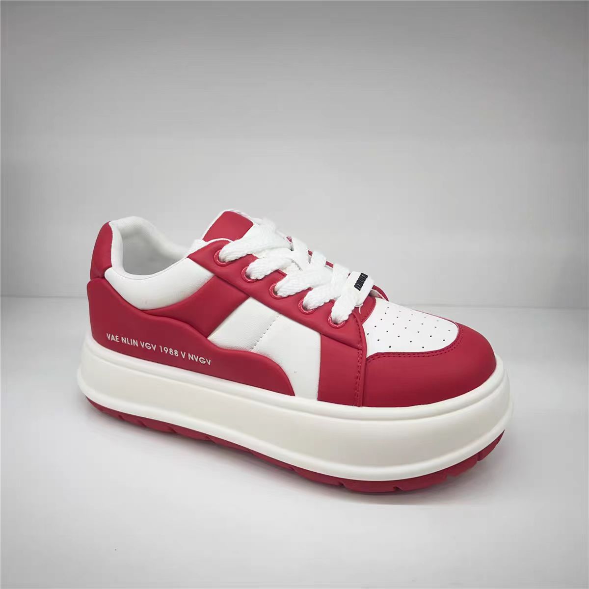 时尚舒适百搭潮流厚底轻奢休闲鞋 尺码标准 6901（J）