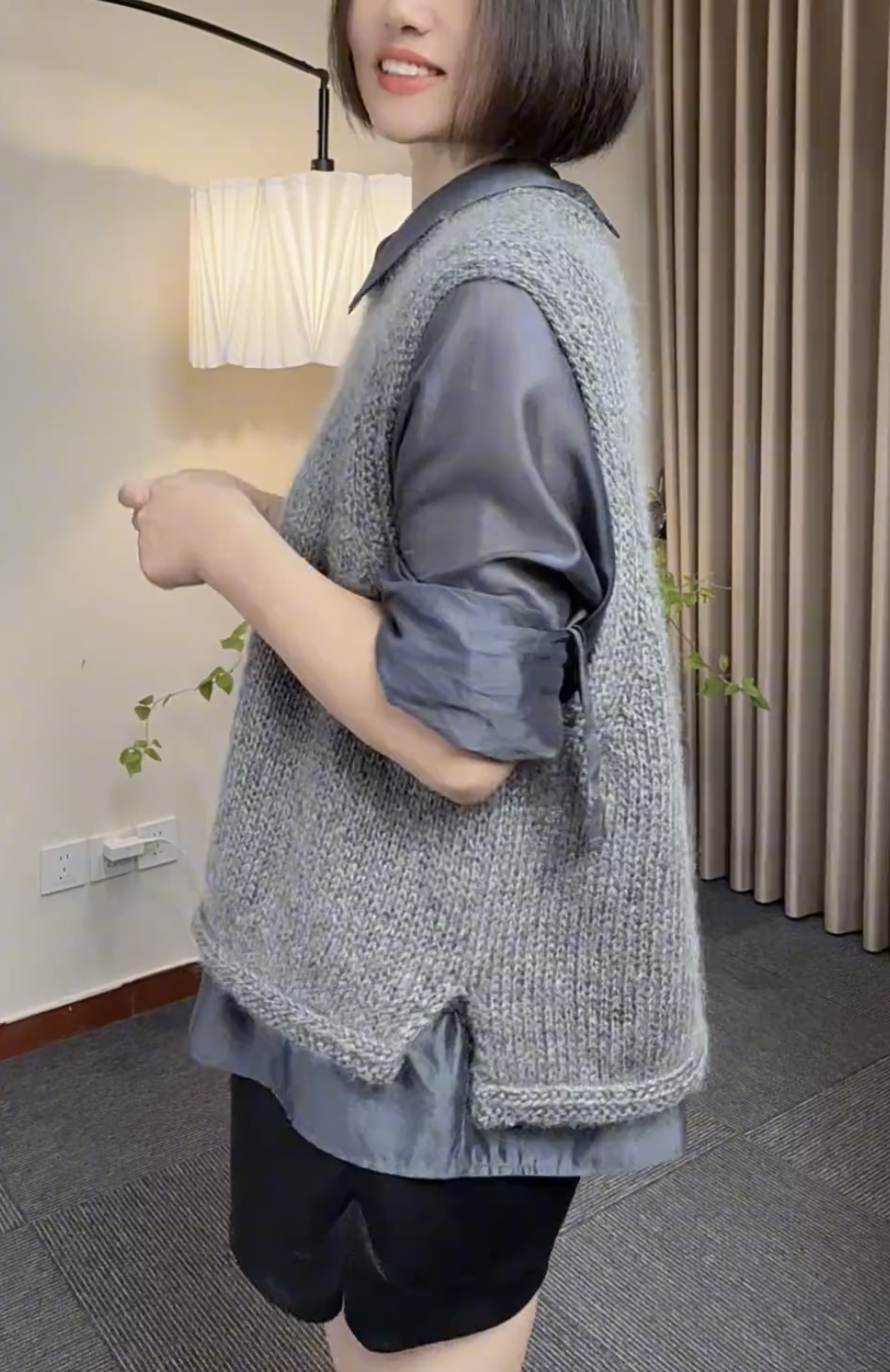 织璀璨星空开叉马甲星空亮丝段染马海毛