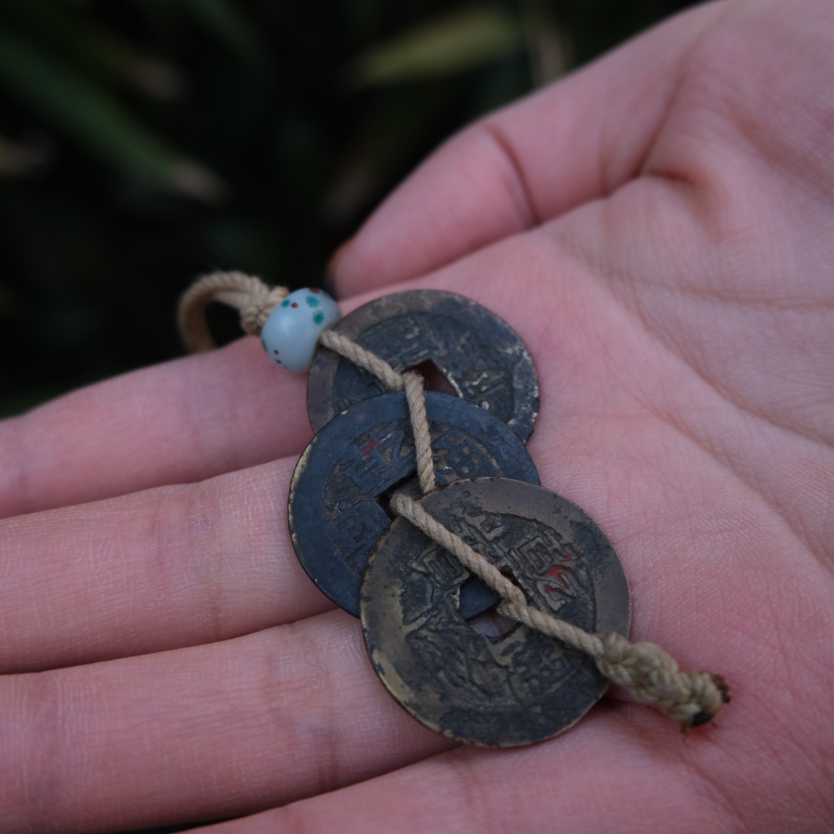 文创『遇事不决 可摇』摆件——已锻