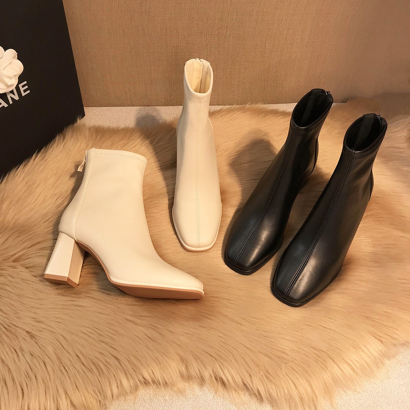 百搭短靴瘦瘦靴粗跟女秋冬加绒方头高跟牛皮裸靴小个子显高
