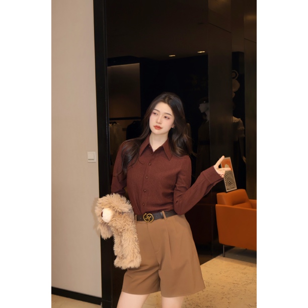 GIRDEAR/哥弟「糖渍栗子」简约百搭水波纹肌理感弹力衬衫1301038