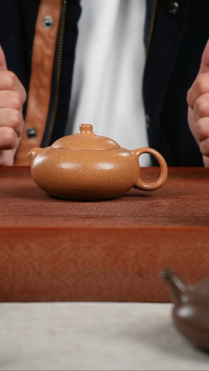 【闪购商品】紫砂茶壶黄段扁西施