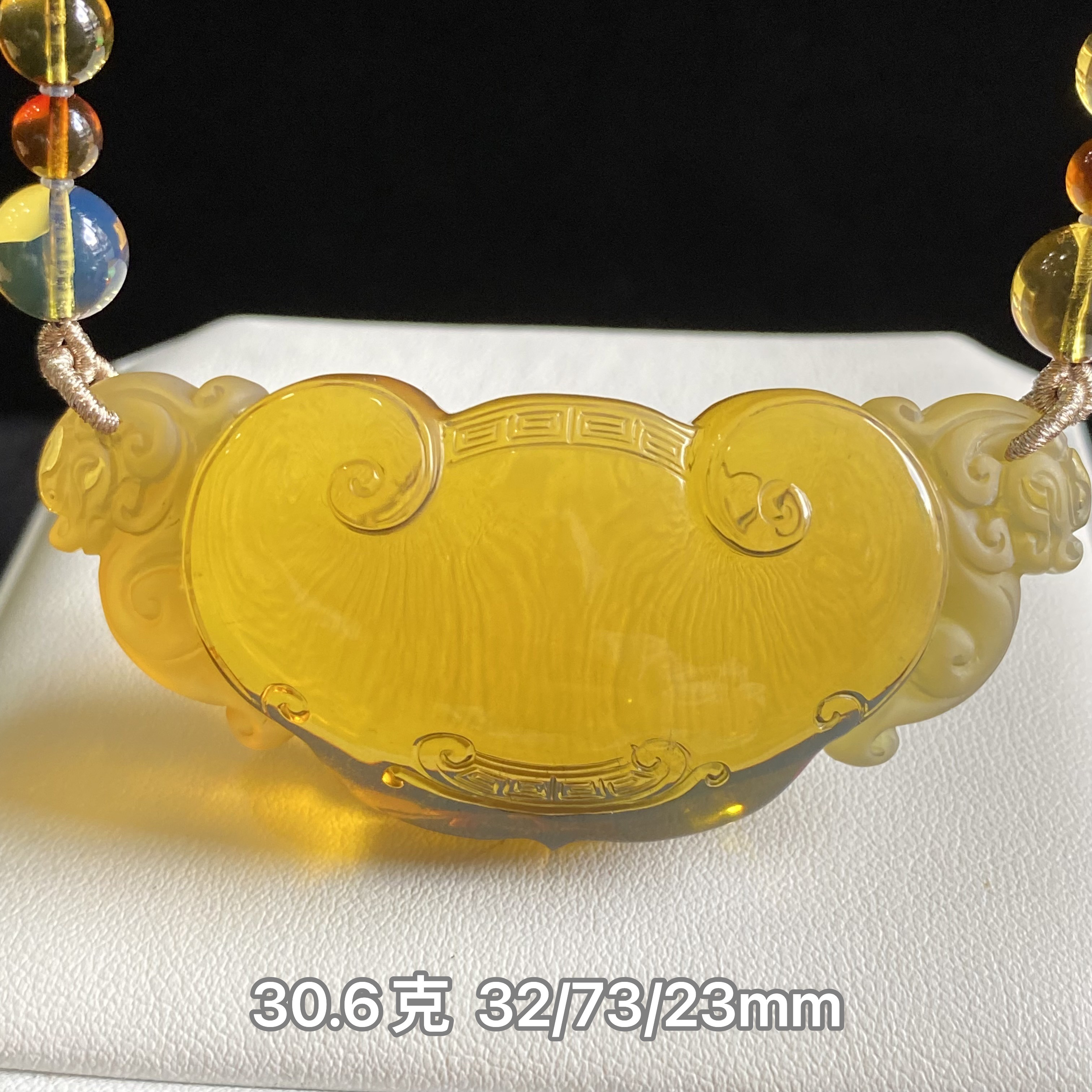 【小伊琥珀】30.6克天空蓝净水玻璃种平安如意锁吊坠