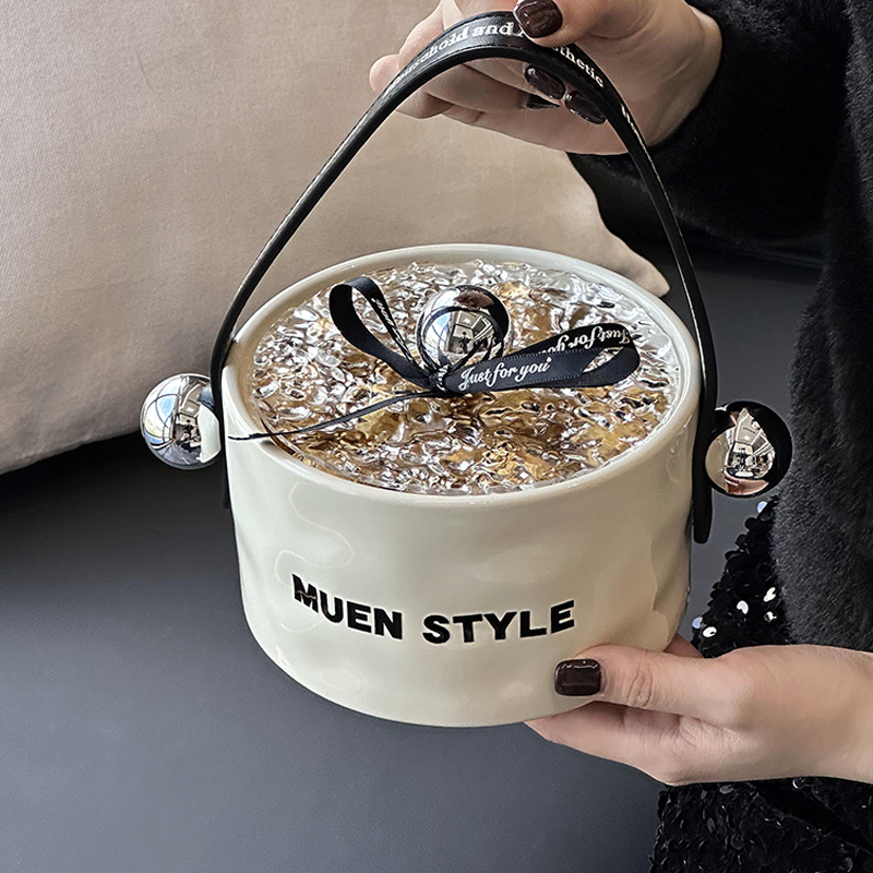 高档水果桶客厅家用新款零食糖果盘轻奢陶瓷手提果篮子带盖收纳盒