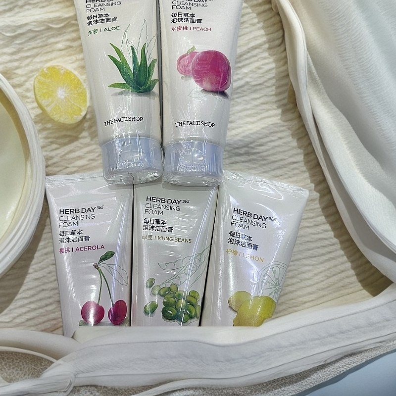 每日草本泡沫洁面膏XMN