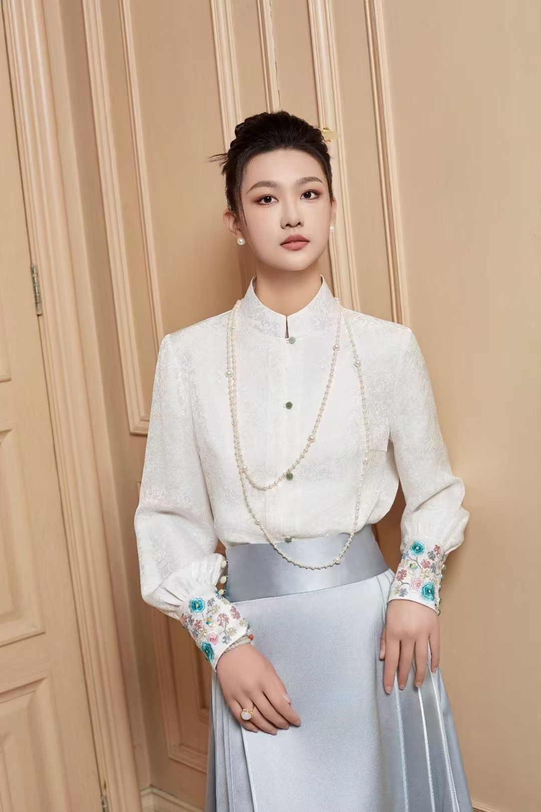 新中式春款手绣 绣花对襟衬衫