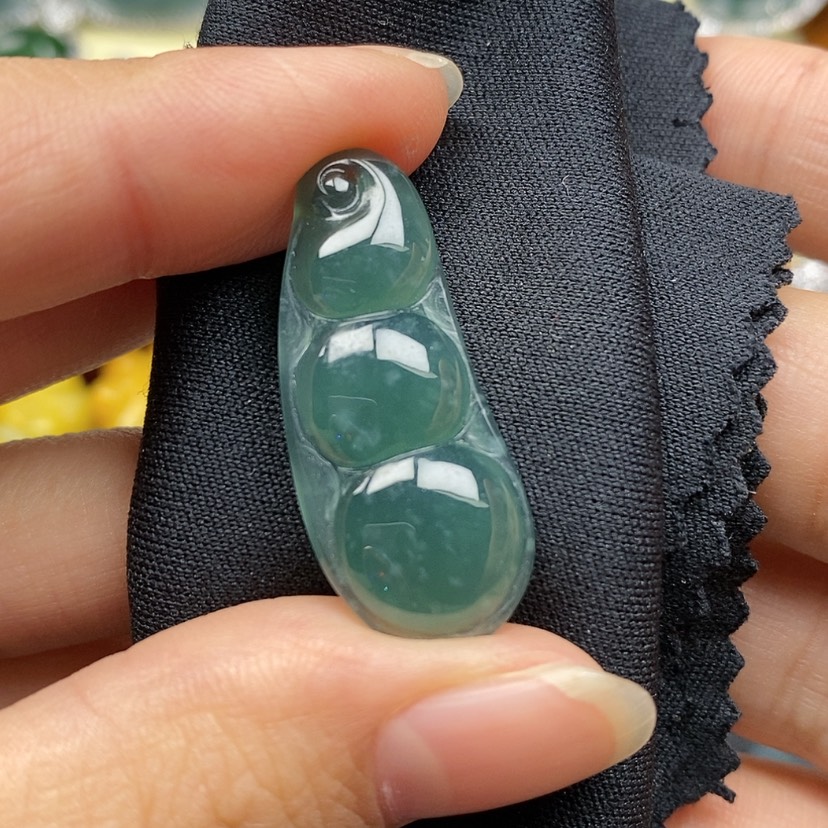 【闪购商品】翡翠颈饰未镶嵌