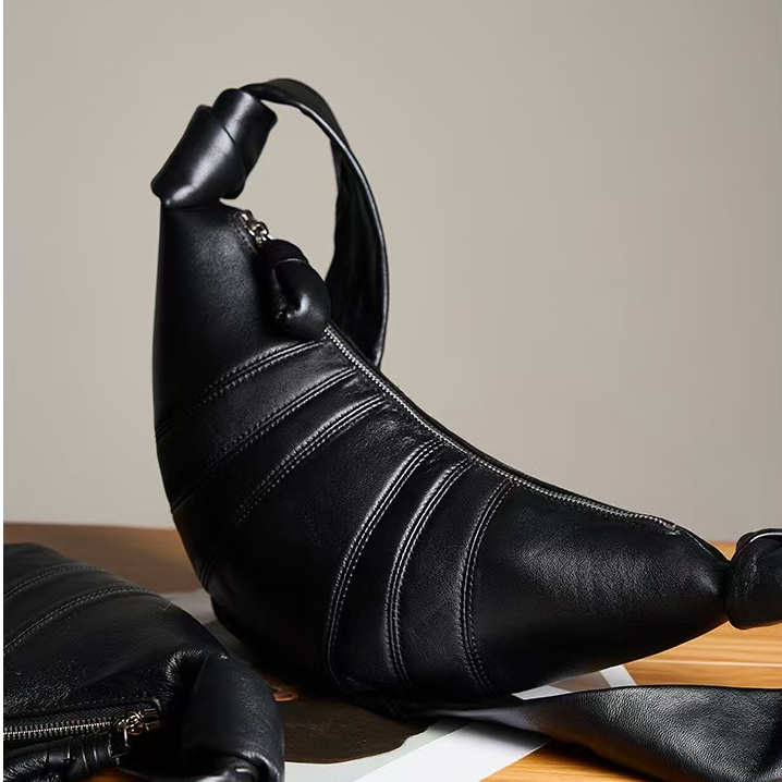 百搭休闲时尚可颂包气质舒适黑色潮流