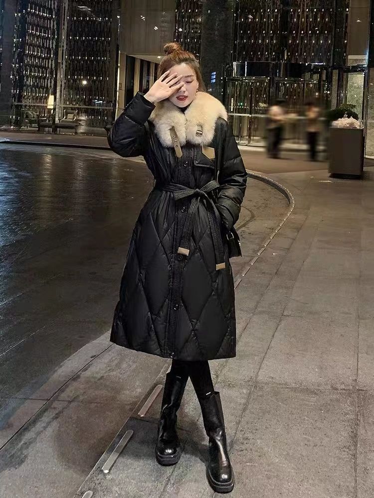 鸭鸭大毛领羽绒服女2023年新款爆款收腰时尚洋气中长款过膝加厚外