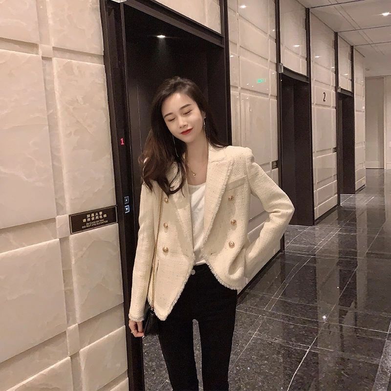 小香风短款西装外套2023年新款春秋中厚款法式粗花毛呢女修身百搭