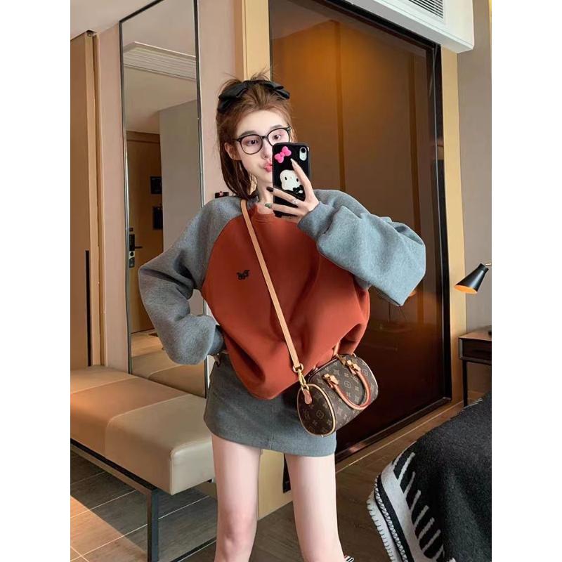 美拉德穿搭撞色圆领卫衣女2023新款宽松秋冬加绒加厚小众复古上衣