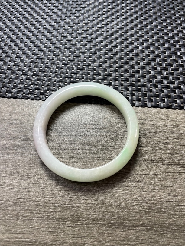 翡翠手镯 53.8圈 淡春