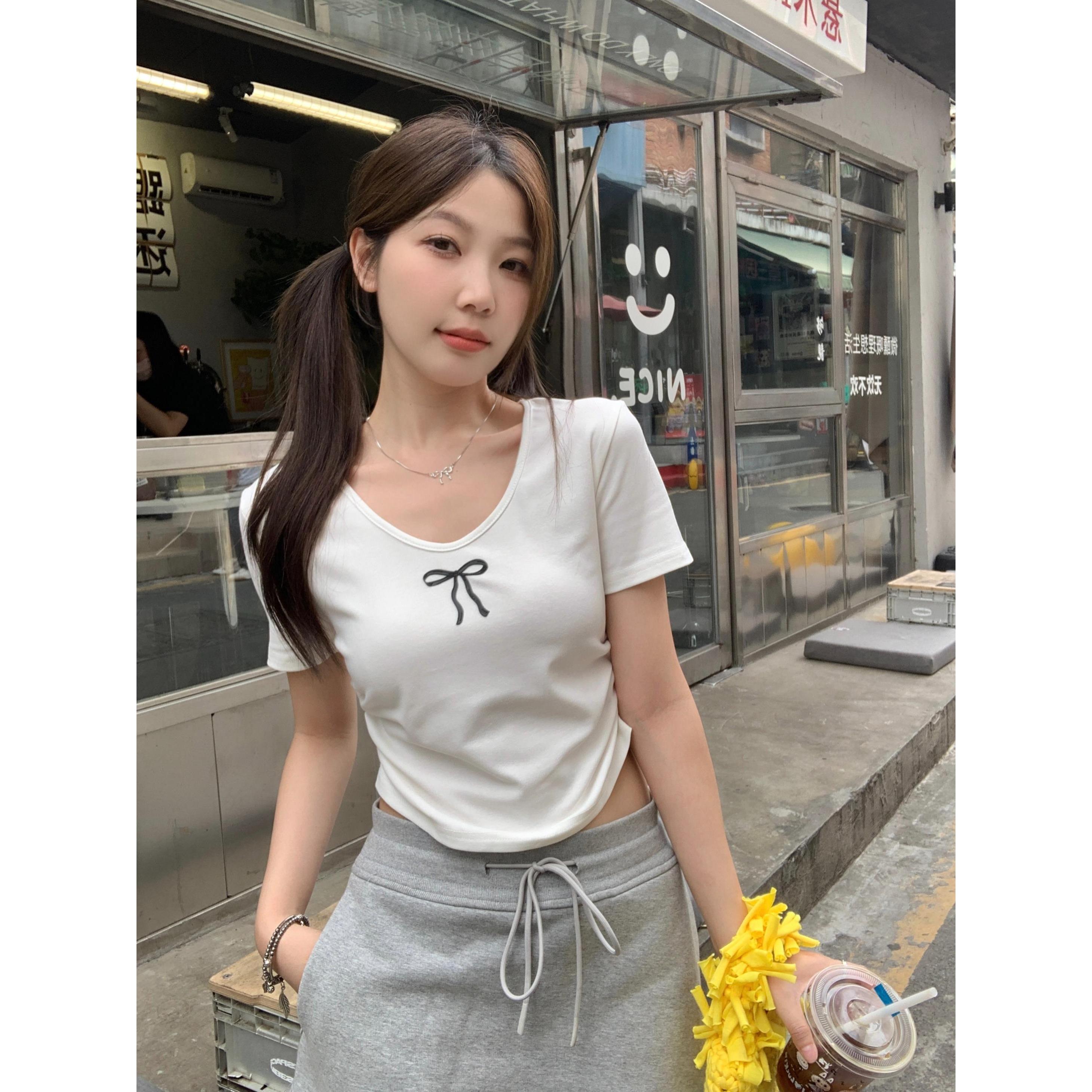 2024大码女装韩版百搭简约蝴蝶结收腰显瘦T恤上衣