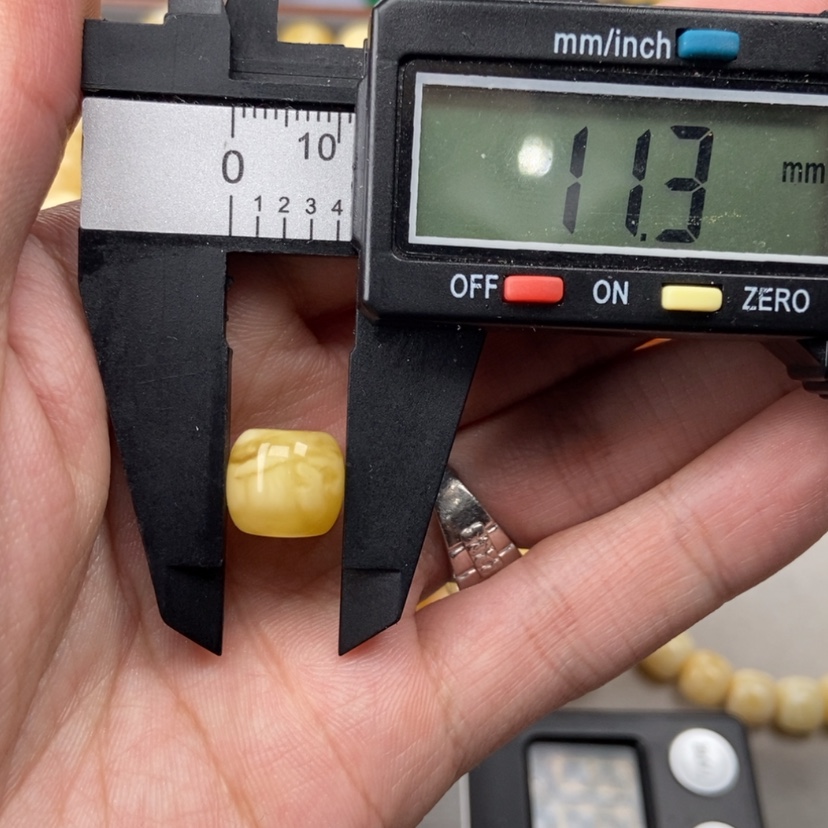 【闪购商品】琥珀裸石未镶嵌