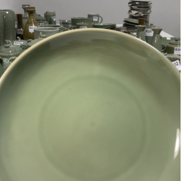 【闪购商品】瓷碗微瑕9英寸。黑点