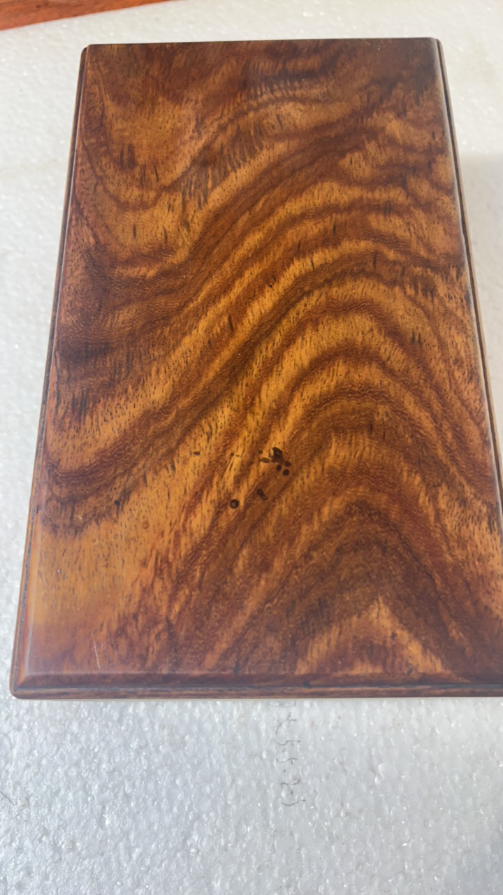 花梨木首饰盒22/13/8.5花纹随机