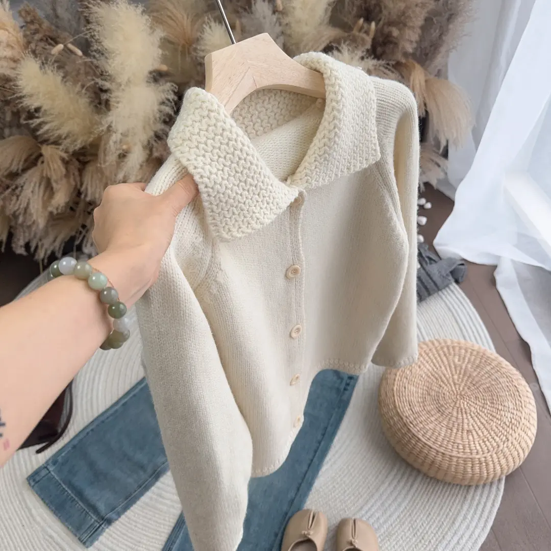 翻领开衫毛衣女气质洋气短款百搭宽松秋冬外穿秋季