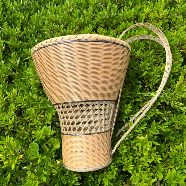 手工精编小背篓口直径约30高约34厘米家用户外通用拍照游玩采摘