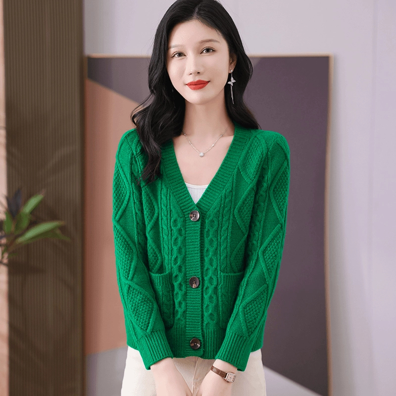 【羊毛衫】2025新款秋冬洋气显瘦外套女宽松配裙子开衫外搭时尚