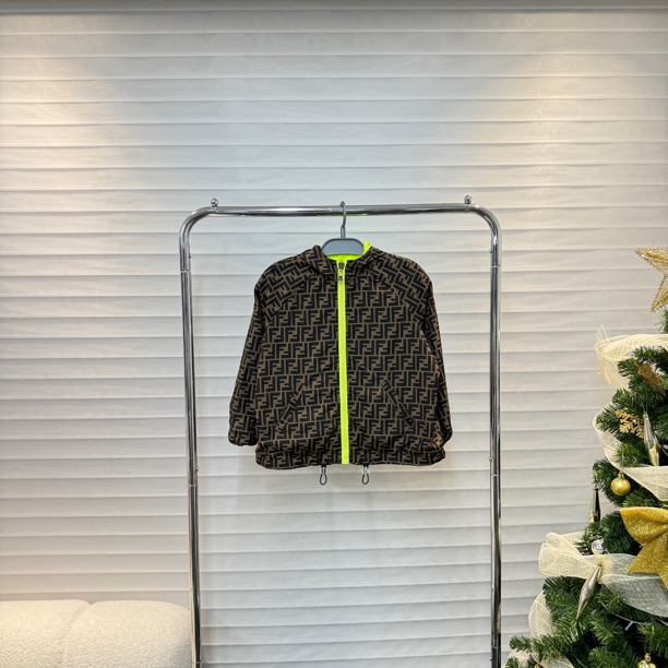 99新/FENDI/芬迪/fendi双F经典Logo满印童装/8A码/公价5k