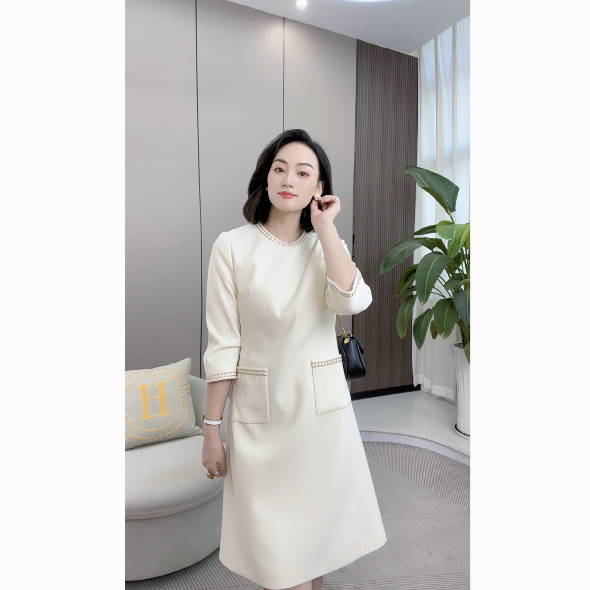 【叮叮南油店】女装新款显瘦时尚气质优雅法式秋冬连衣裙LW24258#