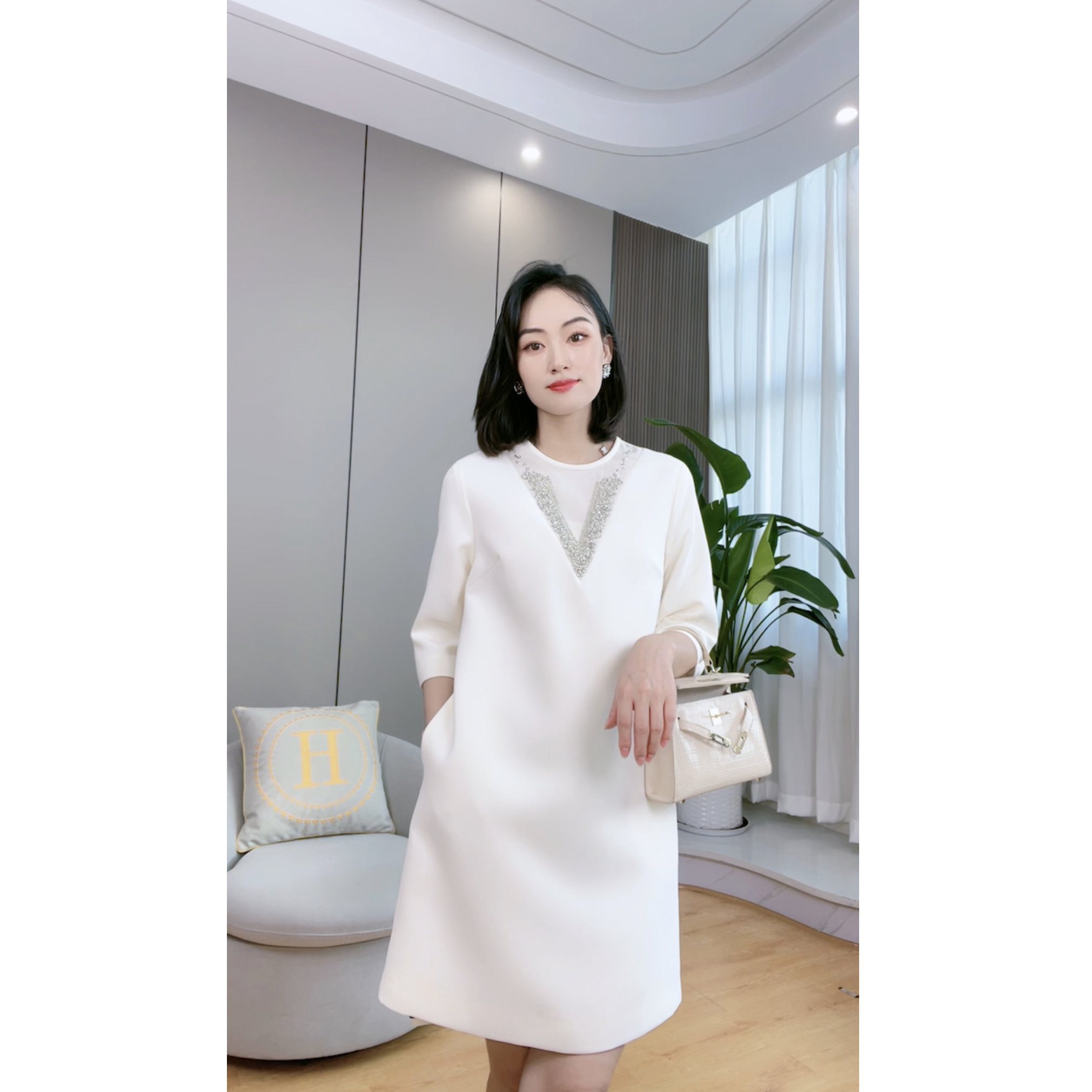 【福利特价】南油女装时尚显瘦时尚气质中袖绣花钉珠连衣裙LW2820