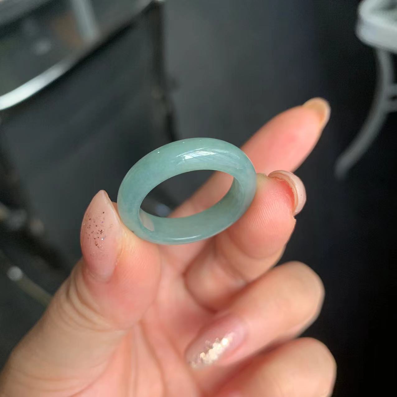 缅甸天然翡翠湖水绿戒圈