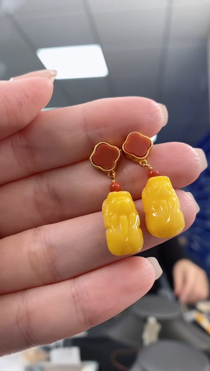 【闪购商品】琥珀耳饰银S925镶嵌多样式发货发其一
