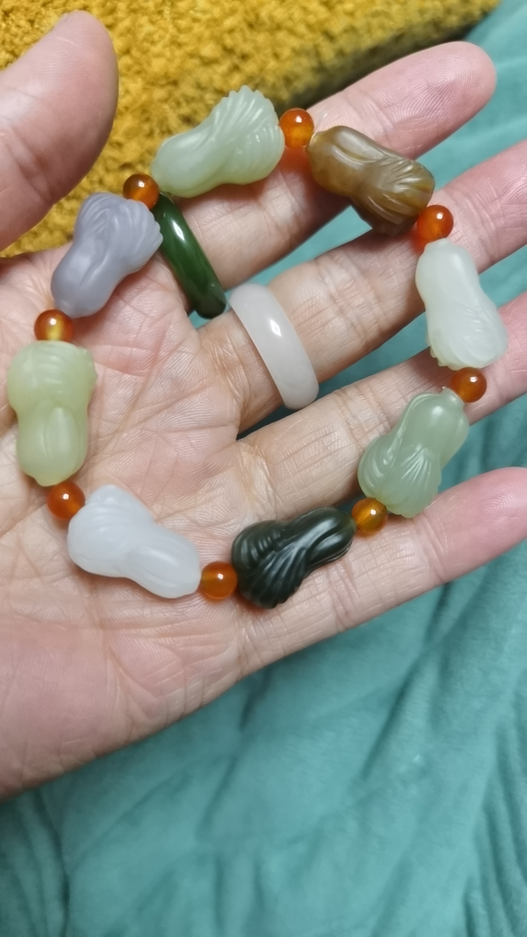 和田玉白菜多宝手串