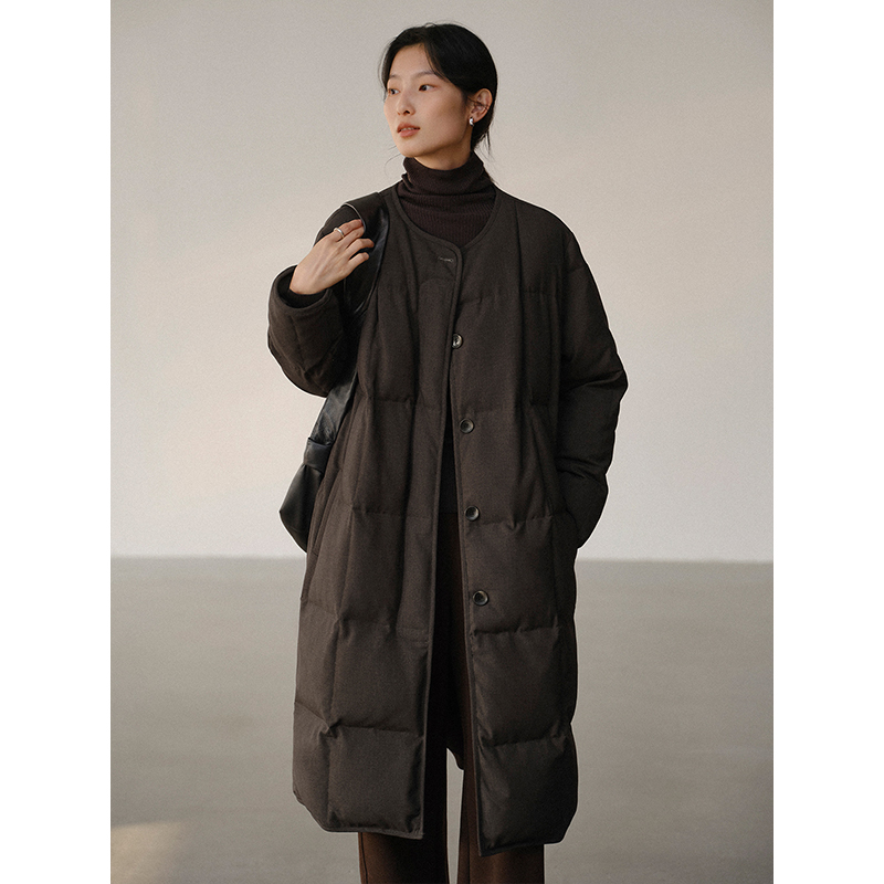 素典高级感圆领羽绒服女冬季韩系宽松超好看中长款外套2650