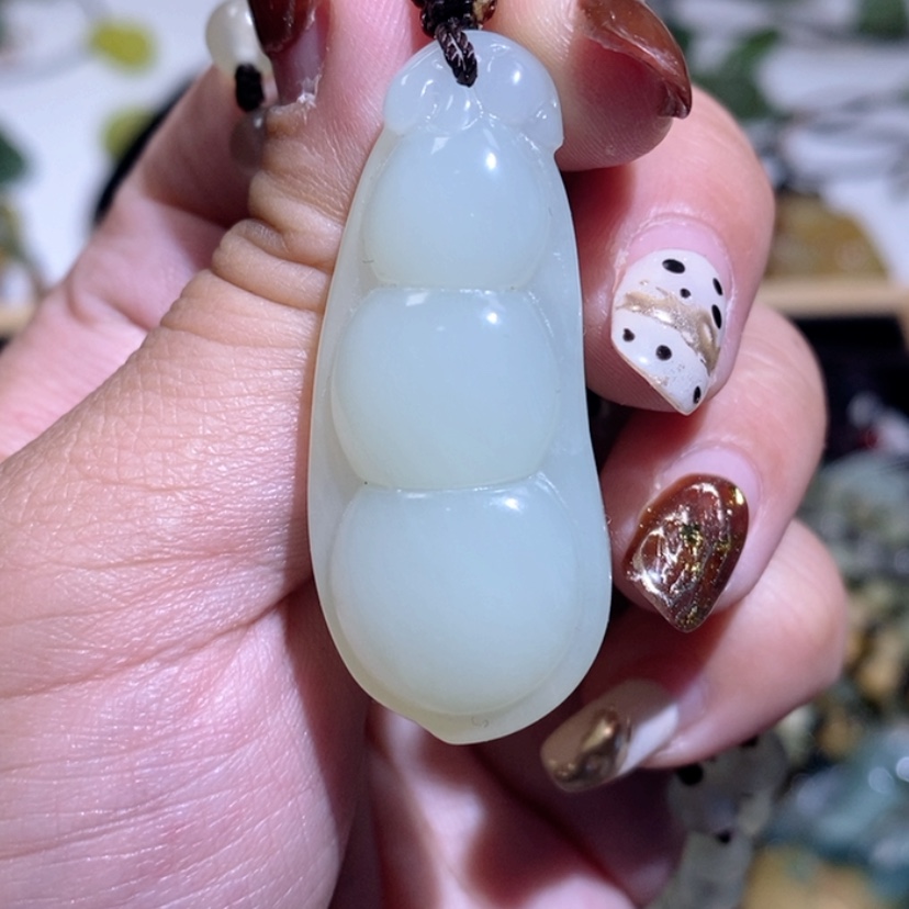 【闪购商品】蛇纹石玉颈饰未镶嵌