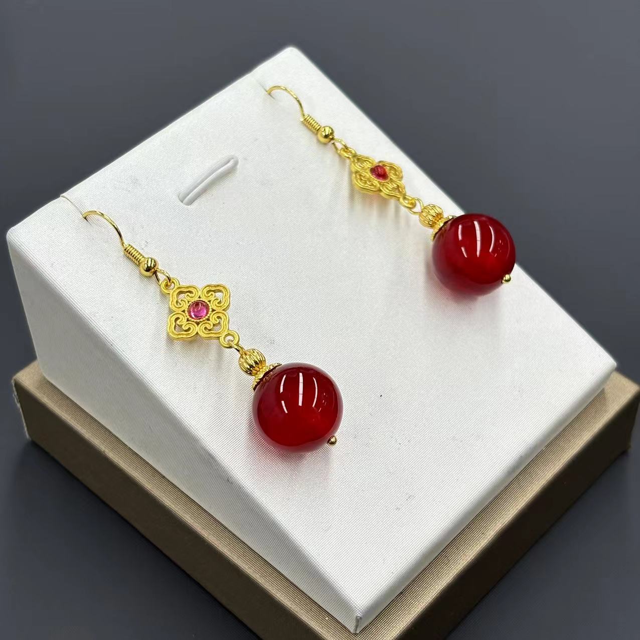 【符老板】y2460-国风设计款红景玛瑙圆珠耳坠-赠礼盒