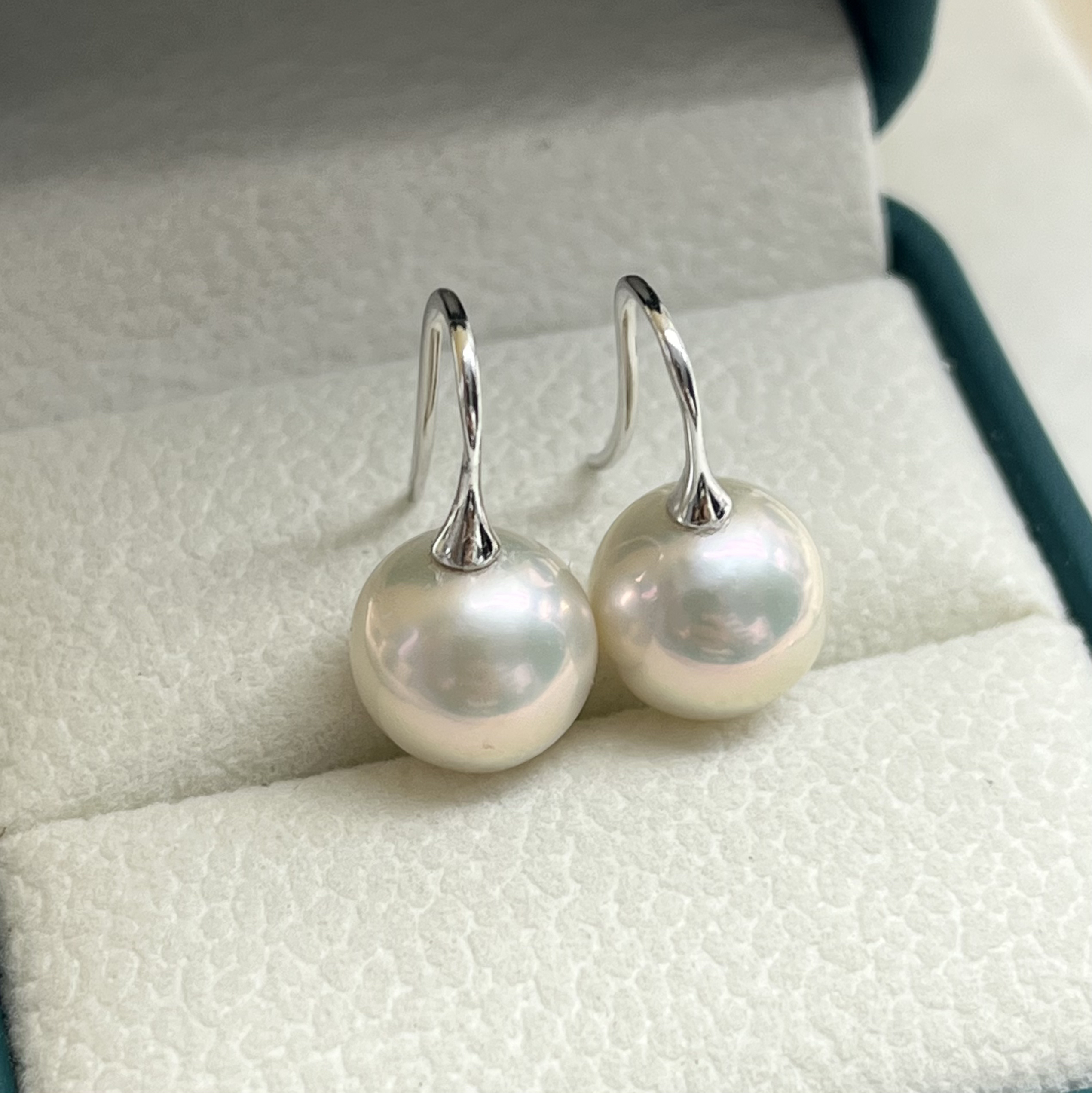 淡水爱迪生9-10mm高跟鞋珍珠耳钩潮流时尚款百搭通勤款