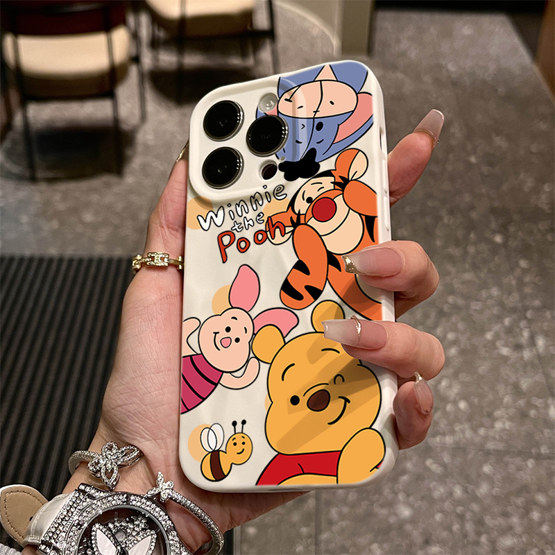 维尼熊跳跳虎苹果iphone15新年手机壳14promax褶皱13pro高级12/11