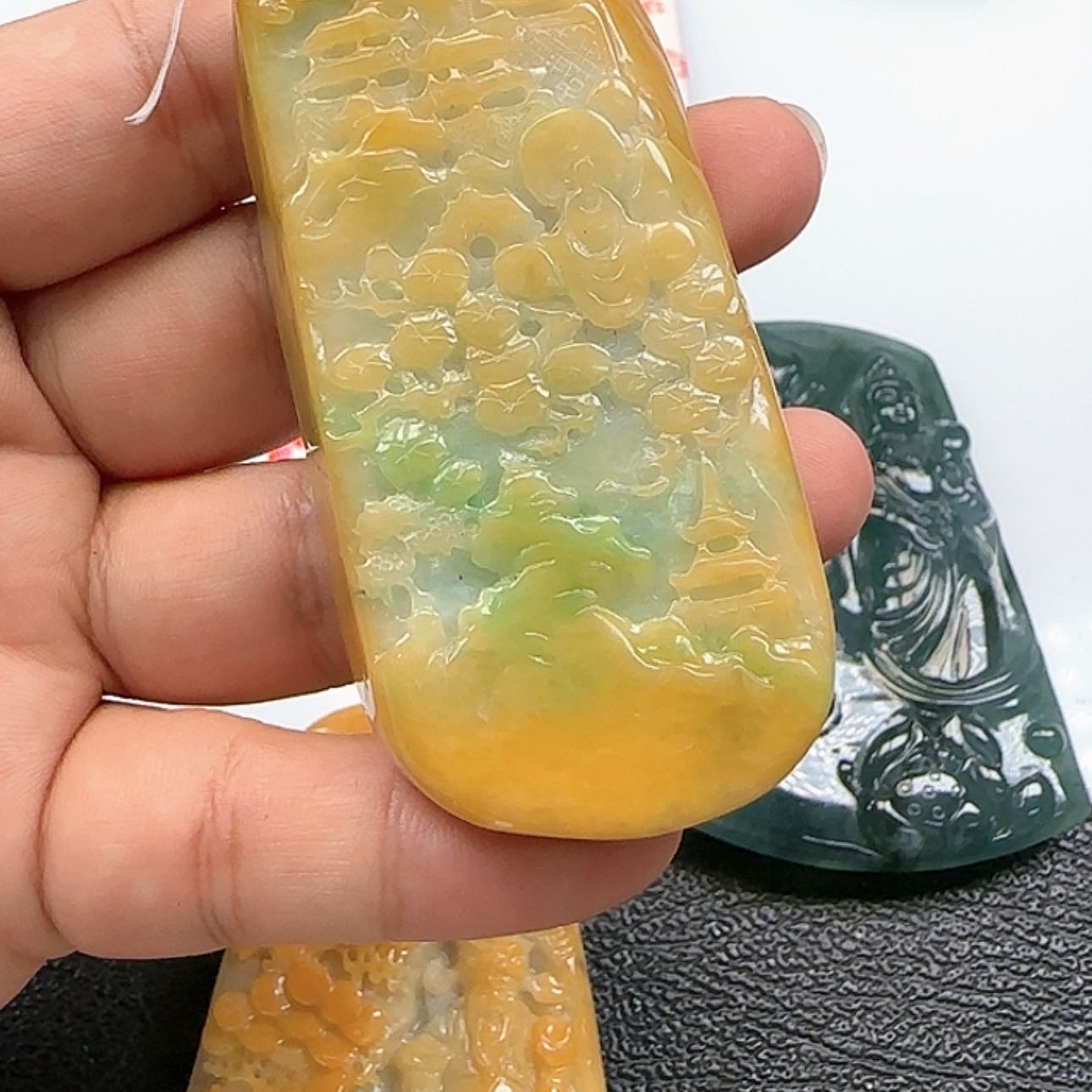 【闪购商品】翡翠颈饰未镶嵌