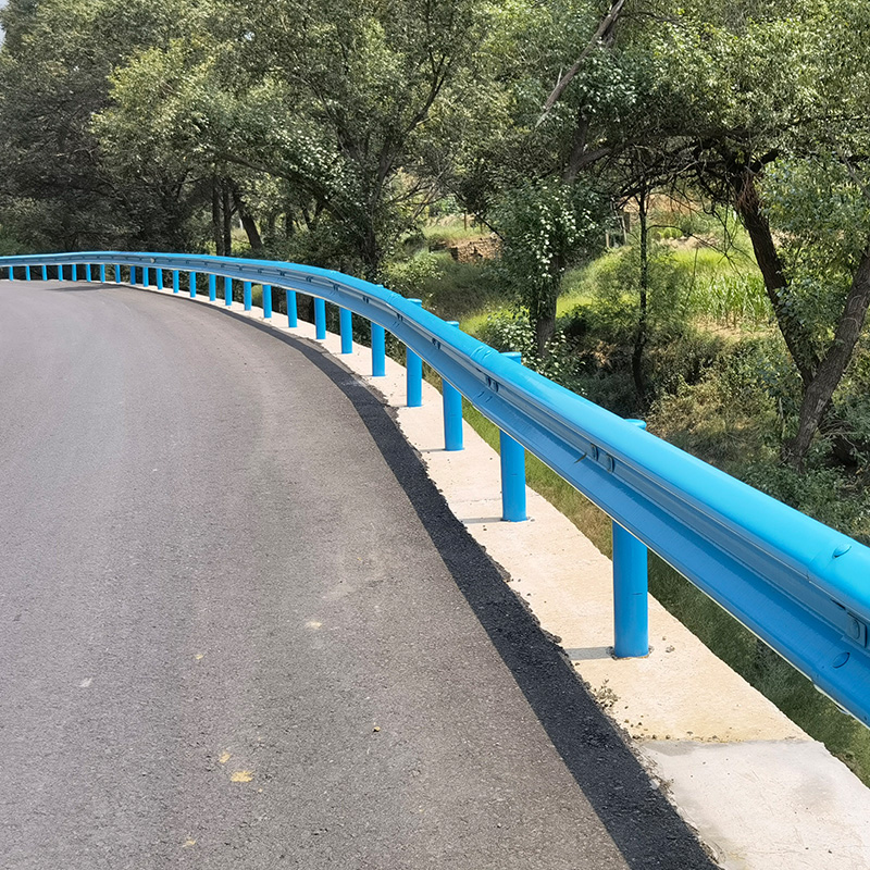 乡村波形护栏w型公路道路河道栈道防护防撞安全隔离波形护栏板
