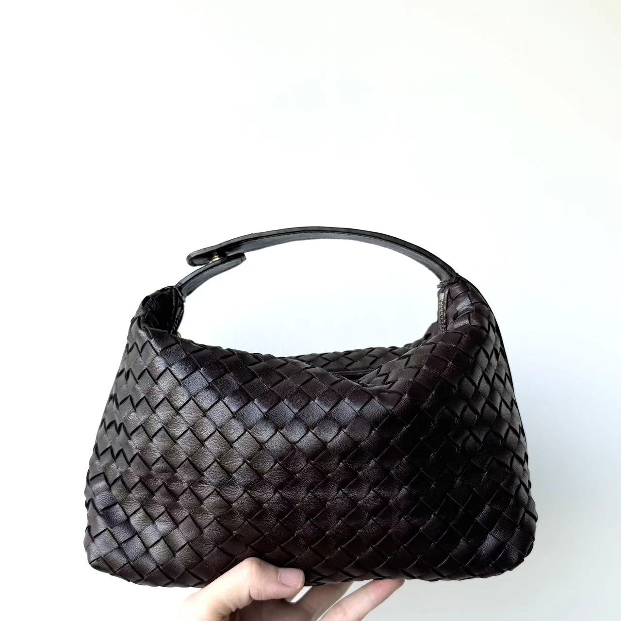 95新 BOTTEGA VENETA/葆蝶家 棕色编织饭盒手提包