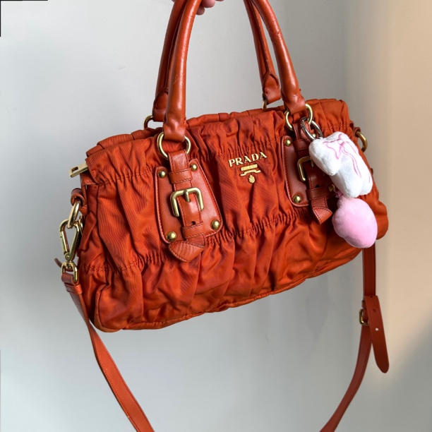 95新 Prada/普拉达 降落伞褶皱托特腋下包